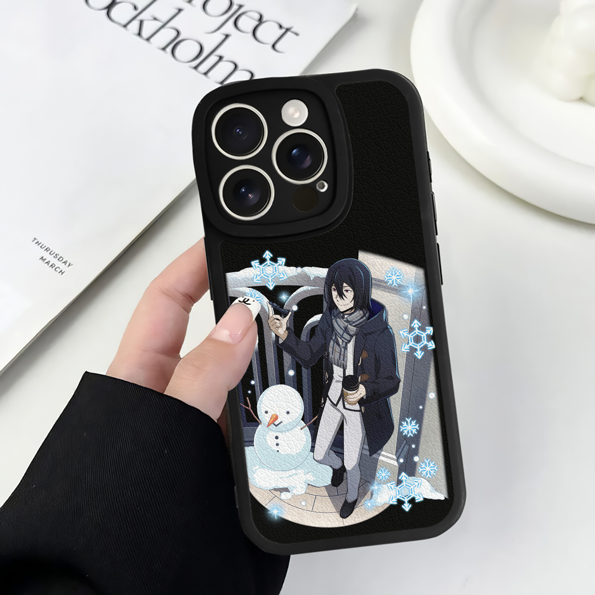 （画像用） 文豪ストレイドッグス Bungo Stray Dogs 【iPhone 16シリーズ対応】シリコンスマホケース（レザー調） 材質：シリコン